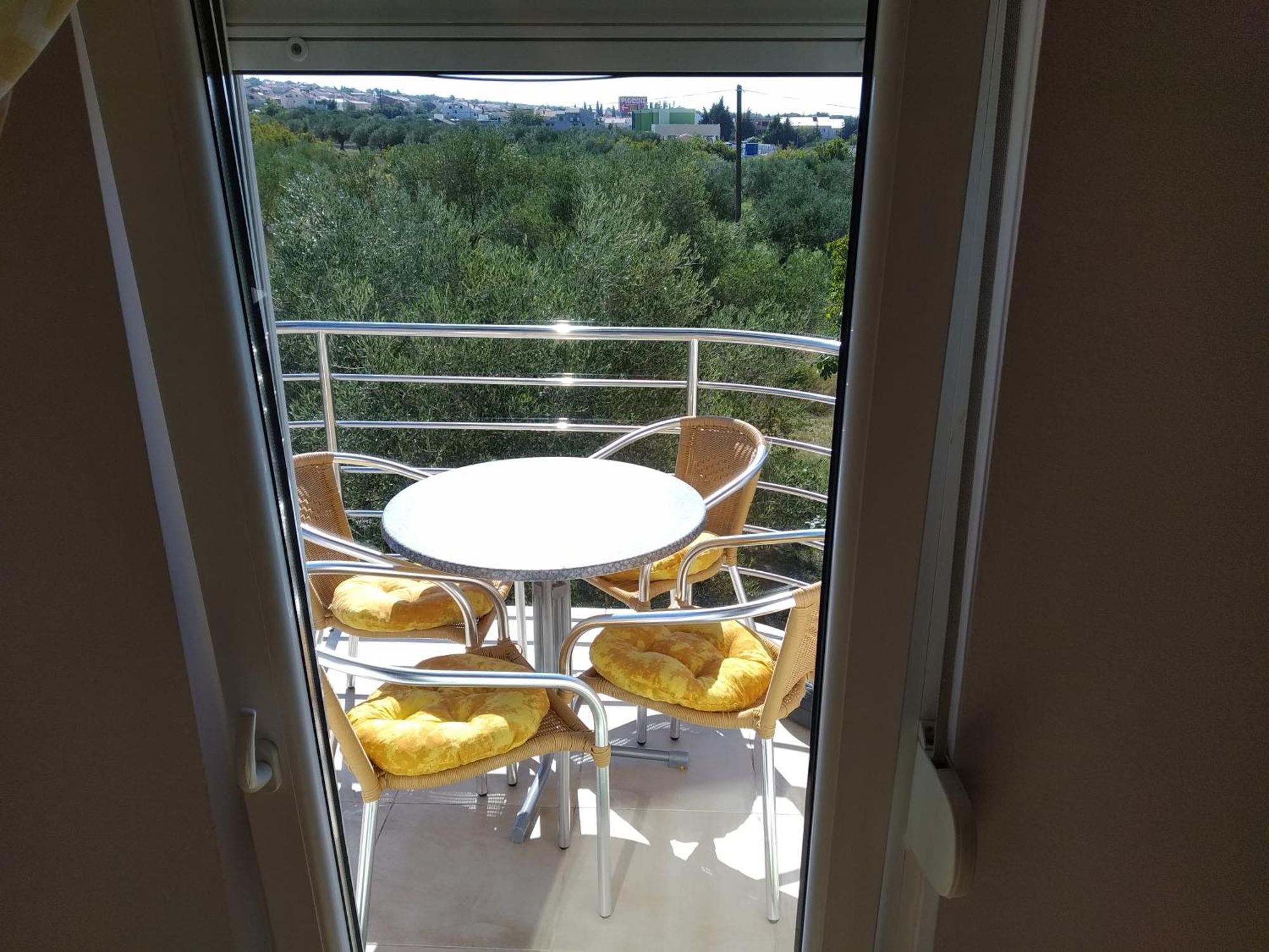 Apartman Turanj Rum bild